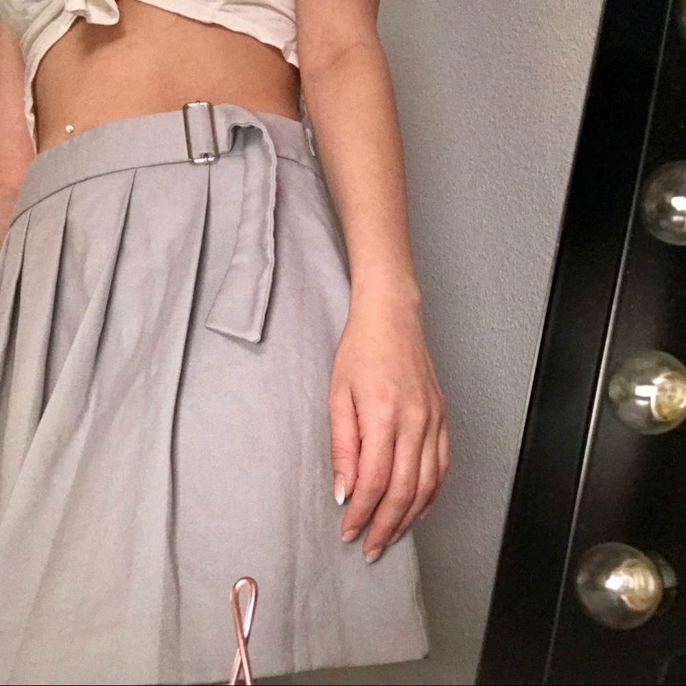 Grey Tennis Skirt - Picture 3 of 4